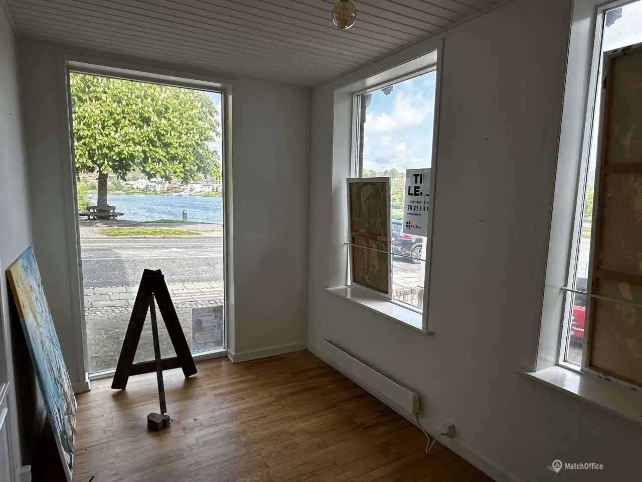 Billede 5 - Synligt butik/kontorlejemål ved Slotssøen – Fredericiagade 18. st., Kolding