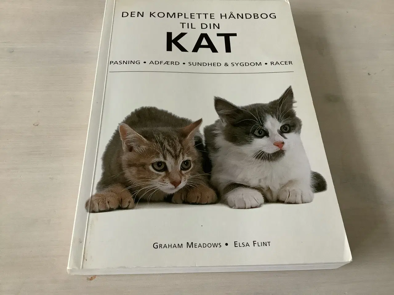 Billede 1 - Den komplette håndbog til din kat.