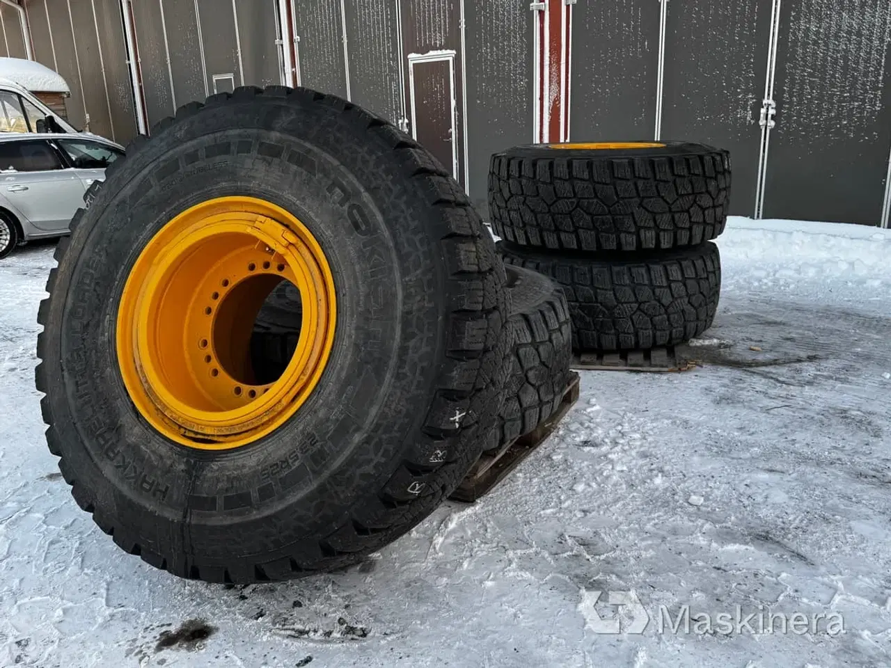 Billede 1 - Snödäck på fälg Nokian Hakkapeliitta 23.5R25