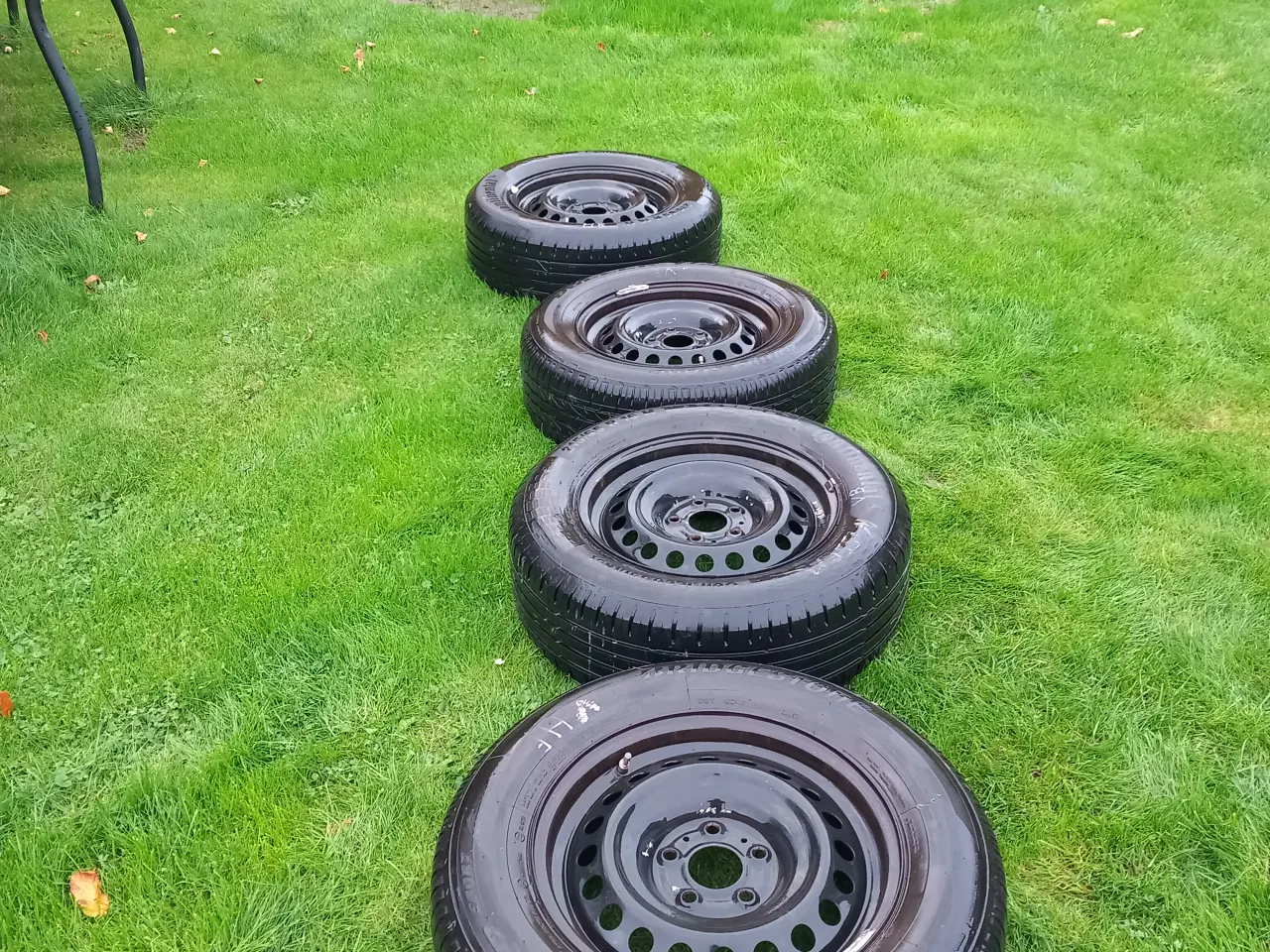 Billede 1 - Bildæk med fælge til renault/nissan