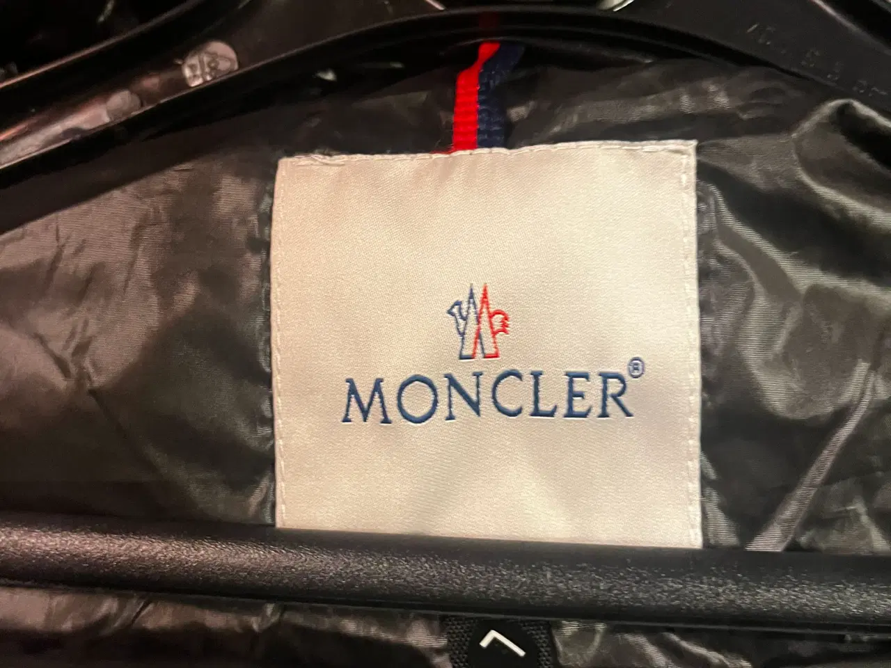 Billede 5 - Helt ny Moncler vest