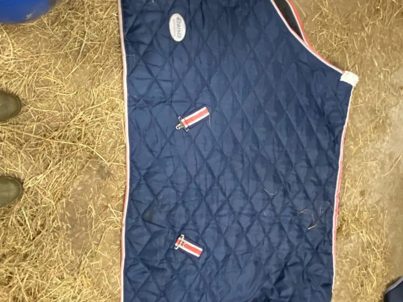 Billede 1 - Stald dækken str 145 100g