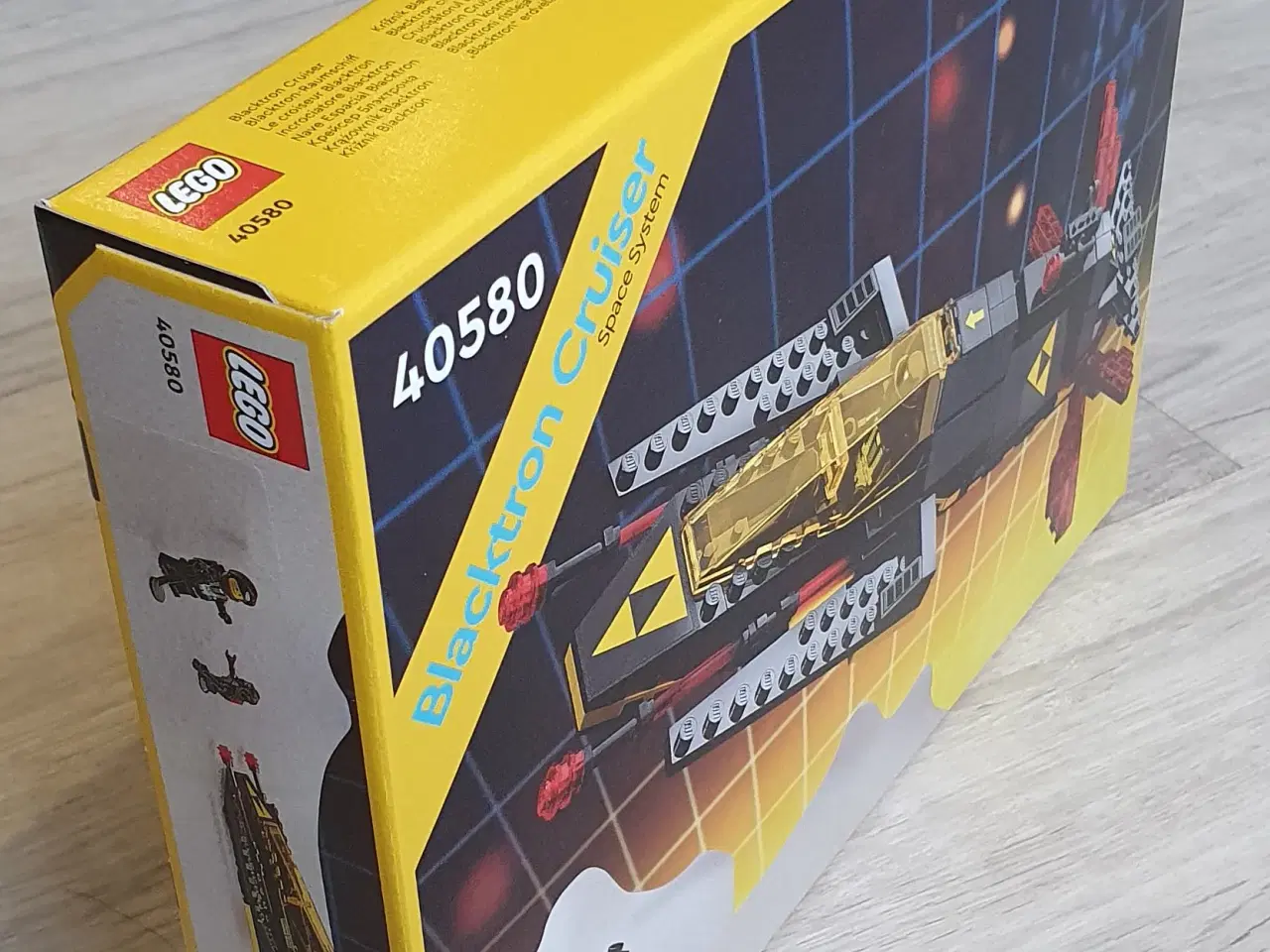 Billede 3 - Lego Space, Blacktron Cruiser, 40580