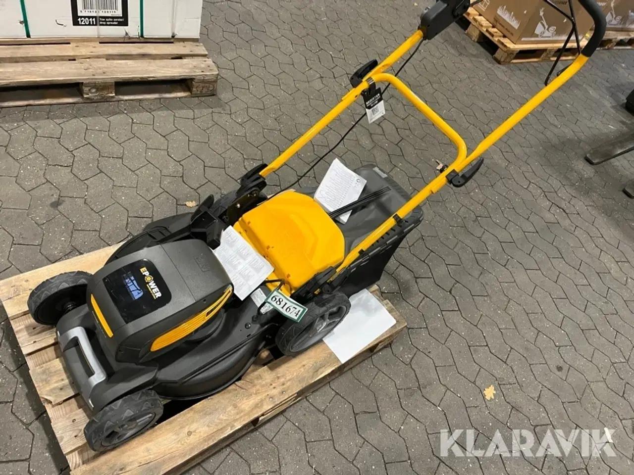 Billede 11 - Græsslåmaskine STIGA COMBI 748 SQ AE