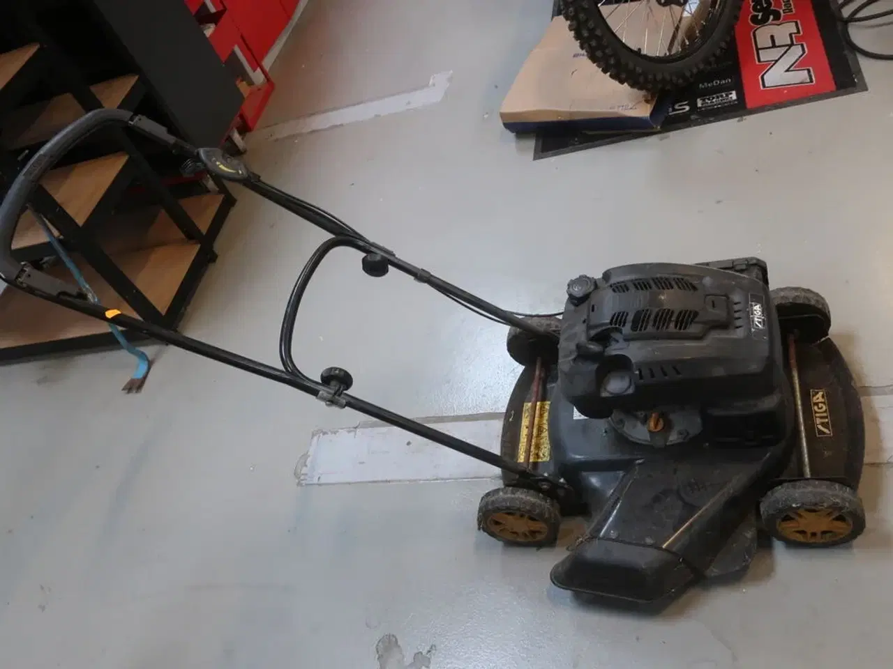 Billede 2 - Græsslåmaskine STIGA 292470144/ST9