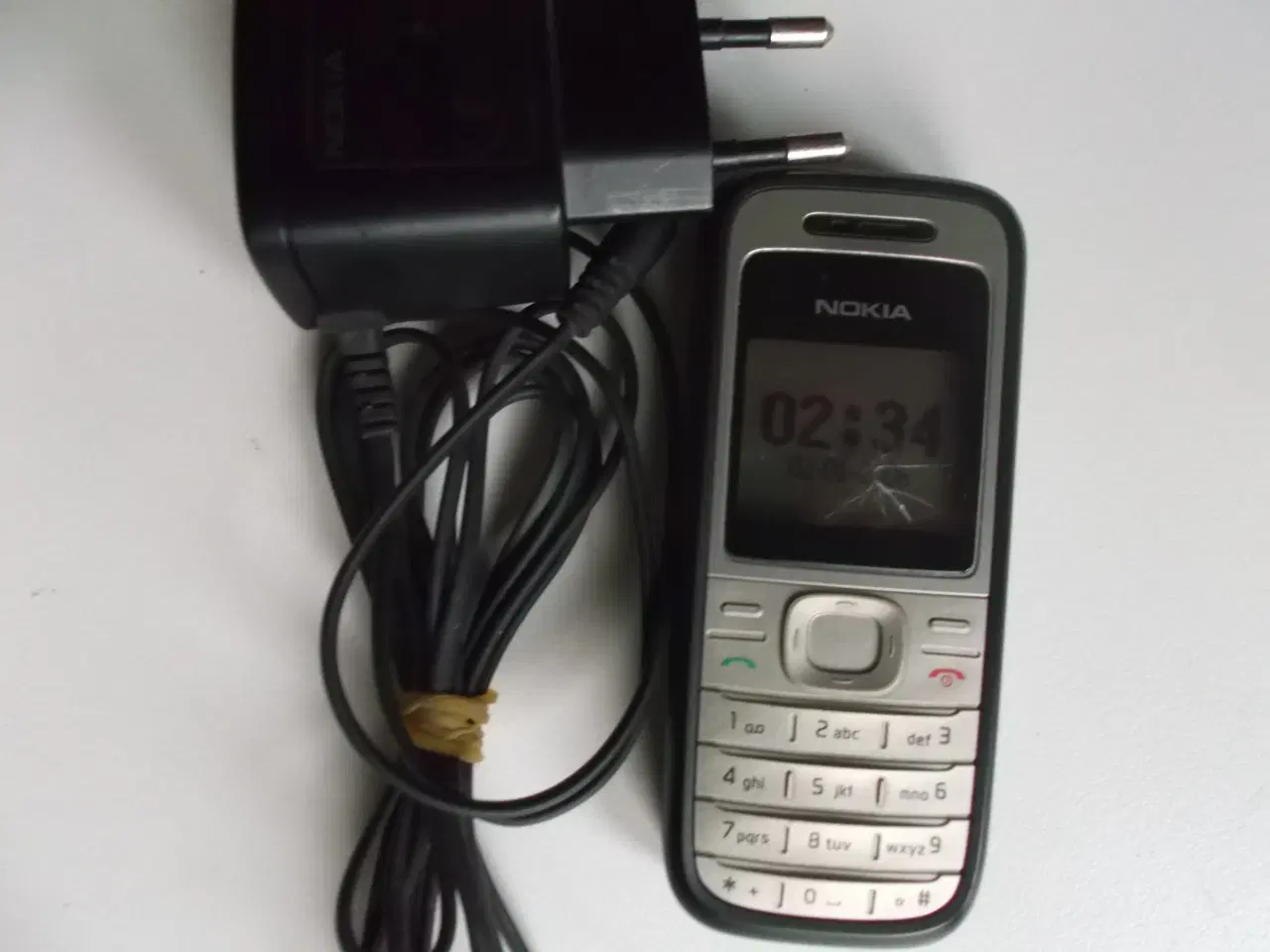 Billede 1 - Nokia 1200 mobiltelefon. Solid og stabil GSM mobil
