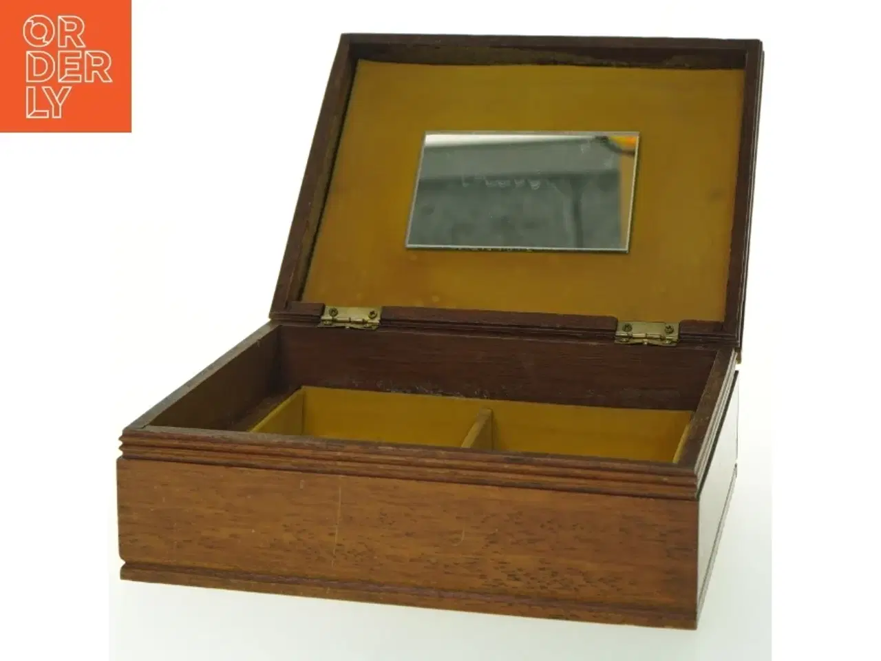 Billede 3 - Trææske med broderet låg (str. 21x17 cm)
