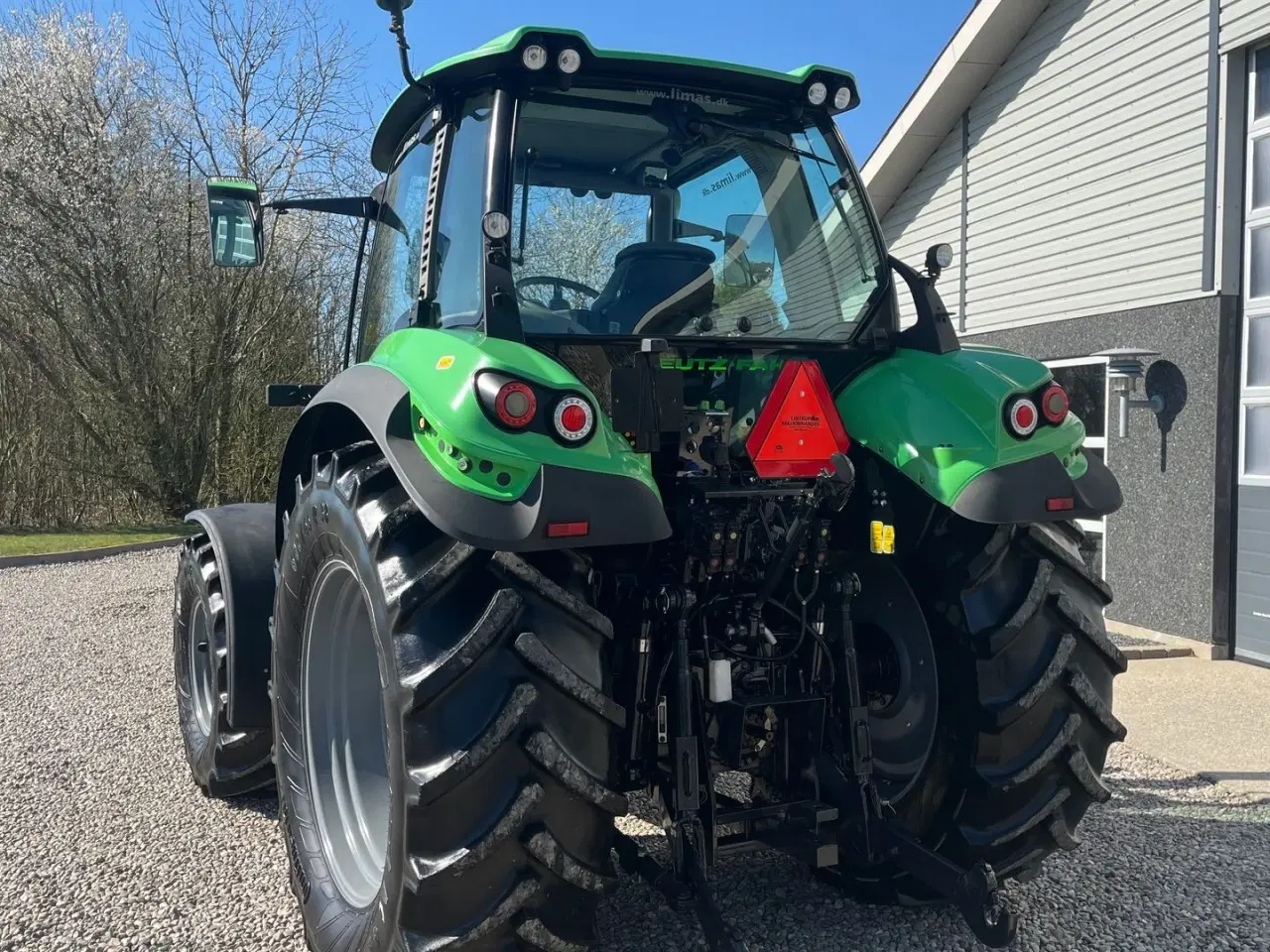 Billede 8 - Deutz-Fahr Agrotron 6140 Classic Fin handy traktor med frontlift.