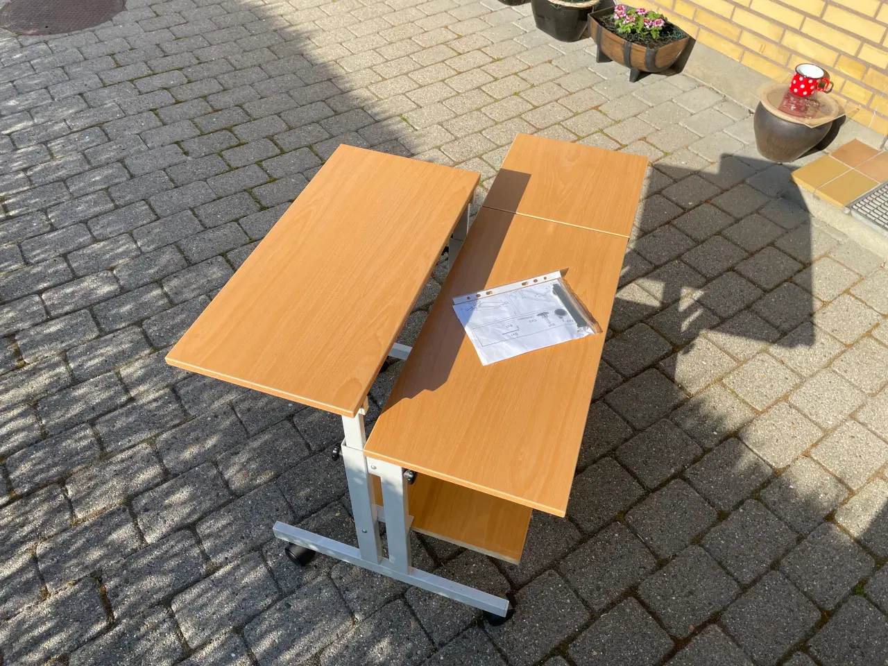 Billede 6 - Computerbord m/justerbar højder