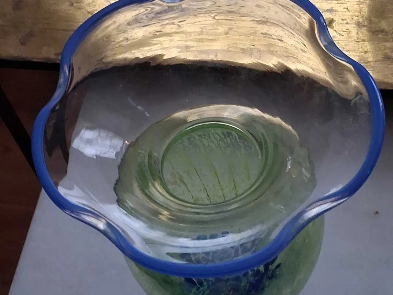 Billede 2 - COSTA BODA. Håndlavet glasvase.