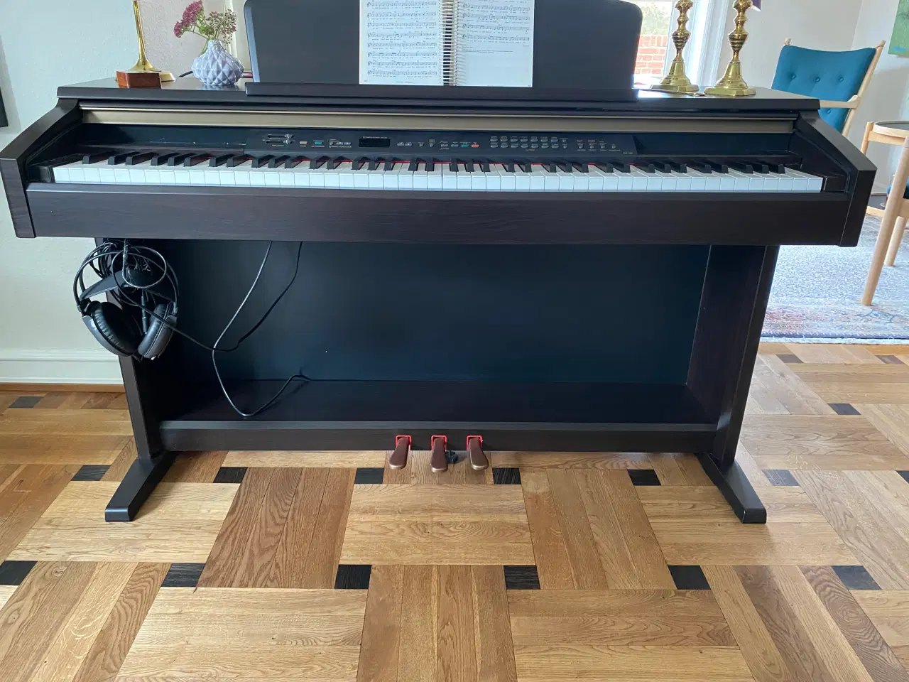 Billede 2 - Yamaha el-klaver som nyt