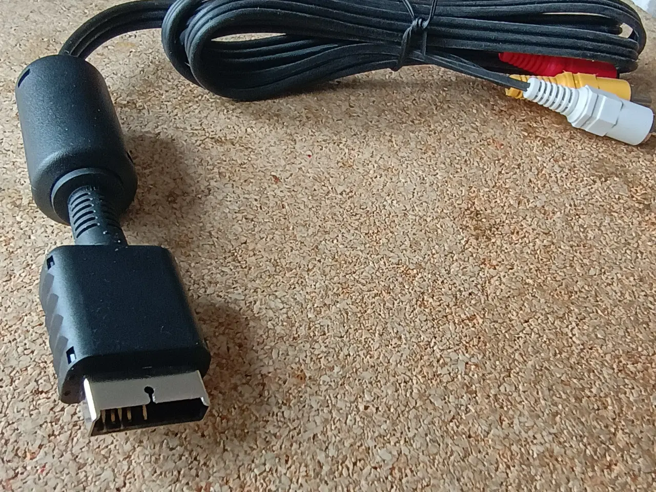 Billede 2 - Stik til Playstation 2 & 3. Komposit AV-kabel.