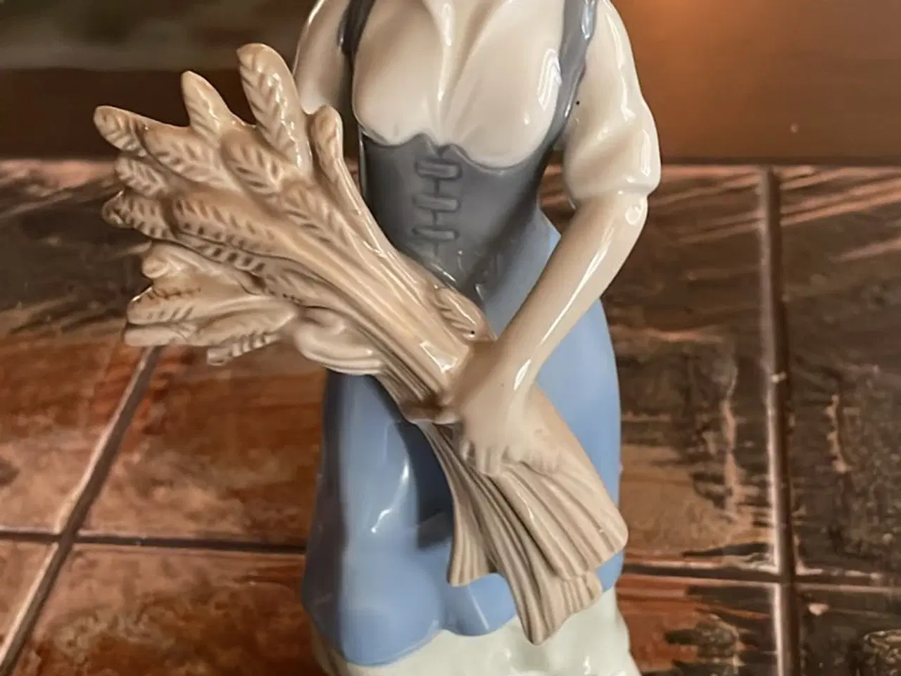 Billede 15 - Royal Copenhagen figure