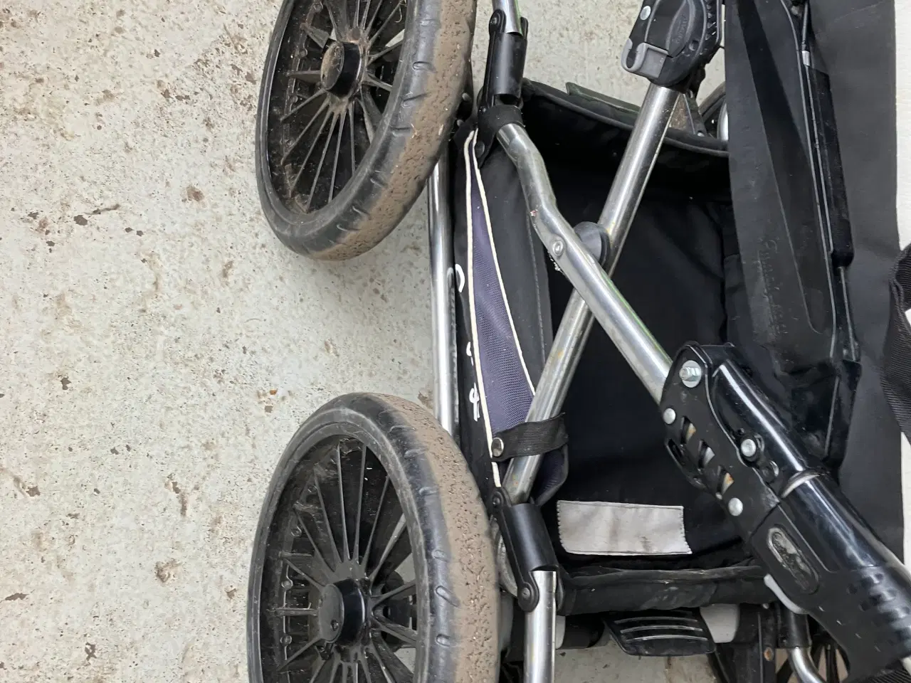 Billede 5 - Emmaljunga barnevogn med punkterfri hjul