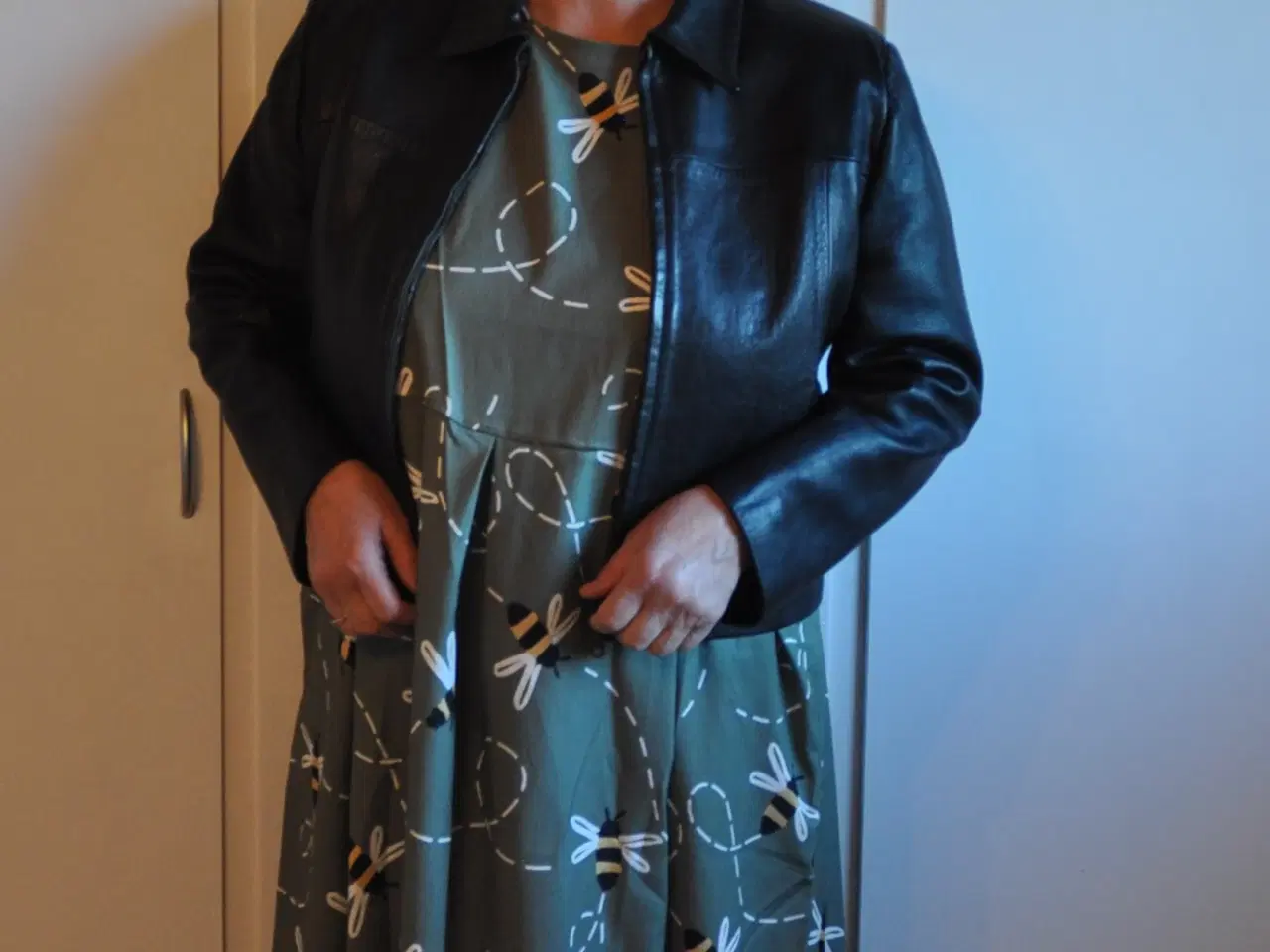 Billede 3 - Sort skindjakke, XL