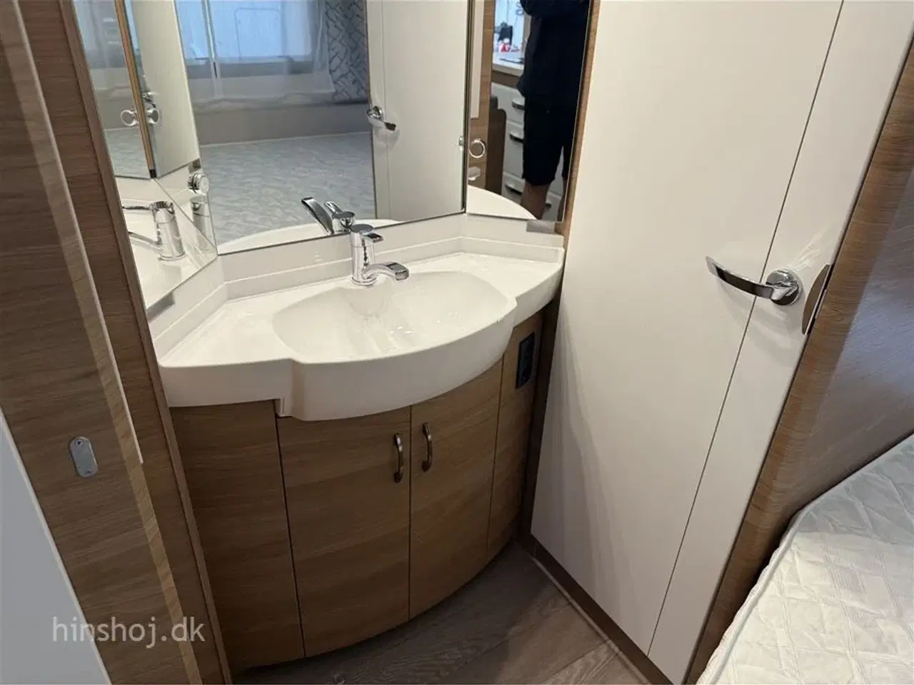 Billede 14 - 2023 - Hobby De Luxe 540 KMFe   Dejlig køjevogn med 2 køjer og dobbeltseng fra Hinshøj Caravan A/S