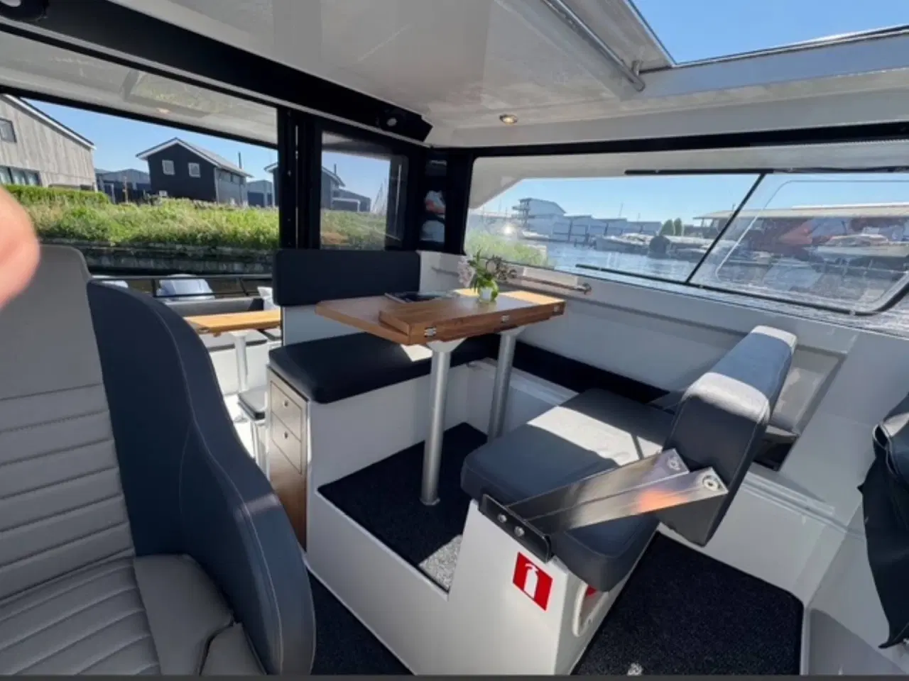 Billede 10 - Finnmaster Pilot 8 - 2 X F200 Yamaha/Udstyr