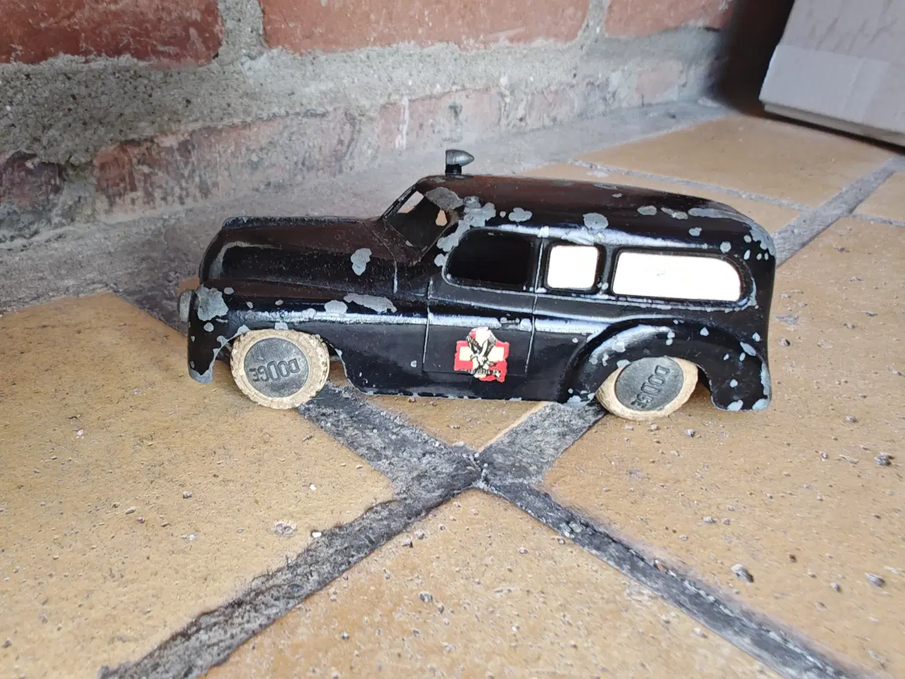 Billede 3 - Tekno Ambulance H Lange Dodge