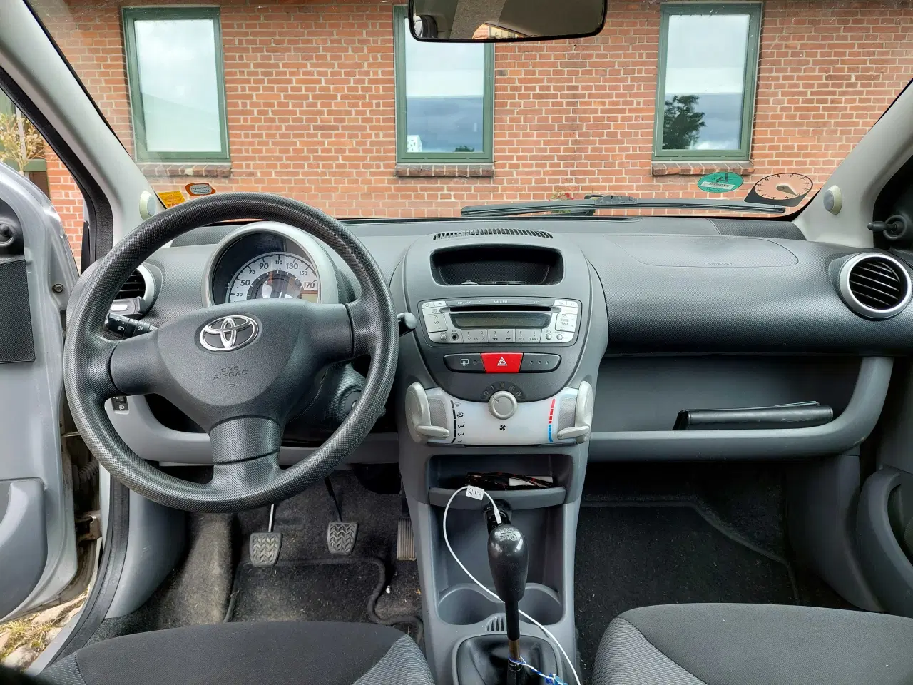 Billede 7 - Fin lille Aygo m/flere nye dele