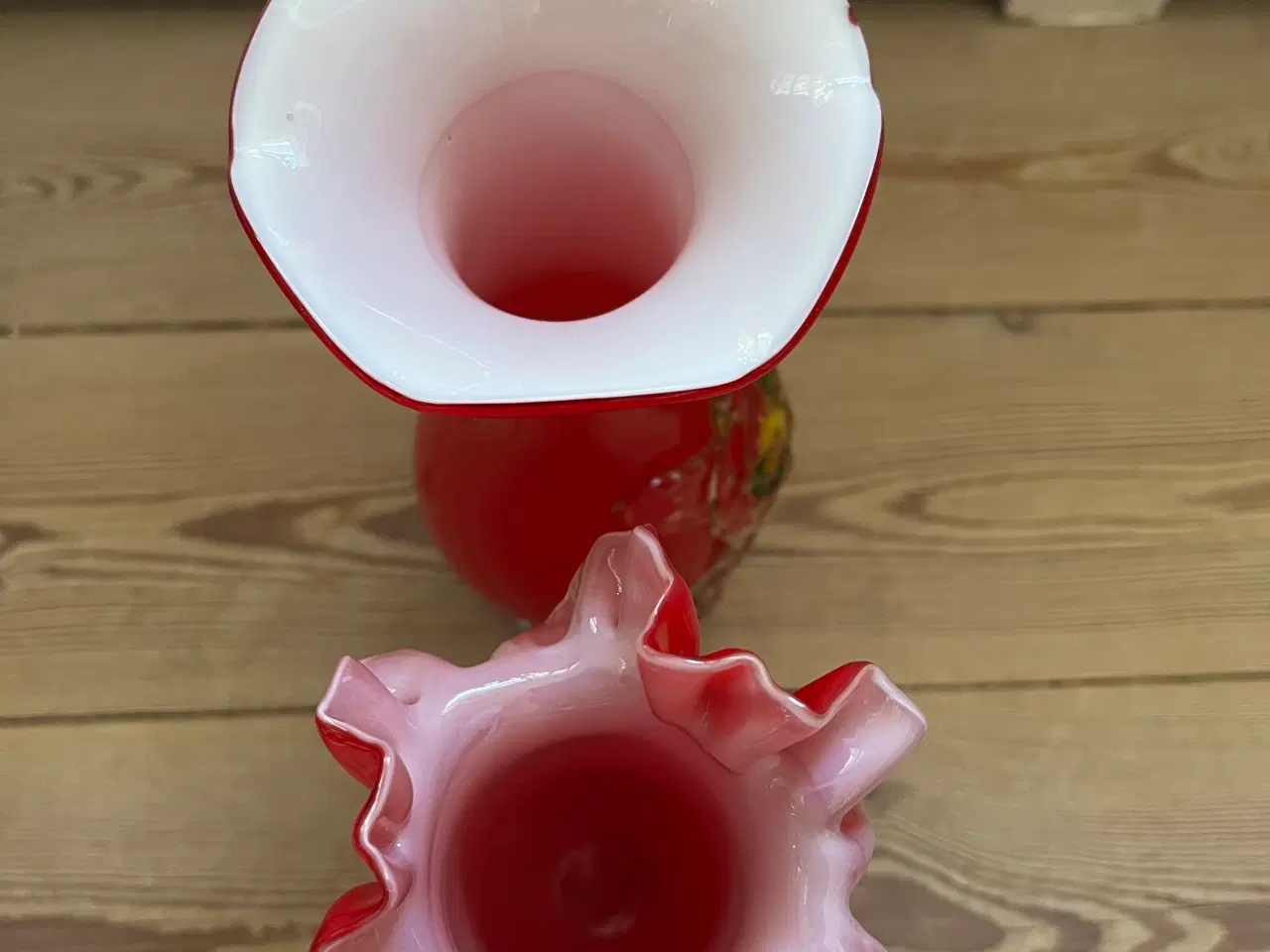 Billede 5 - 2 røde glasvase