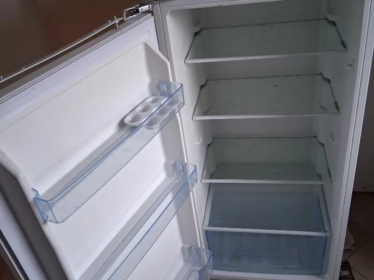Billede 2 - Indbygnings køleskab inkl. låge.