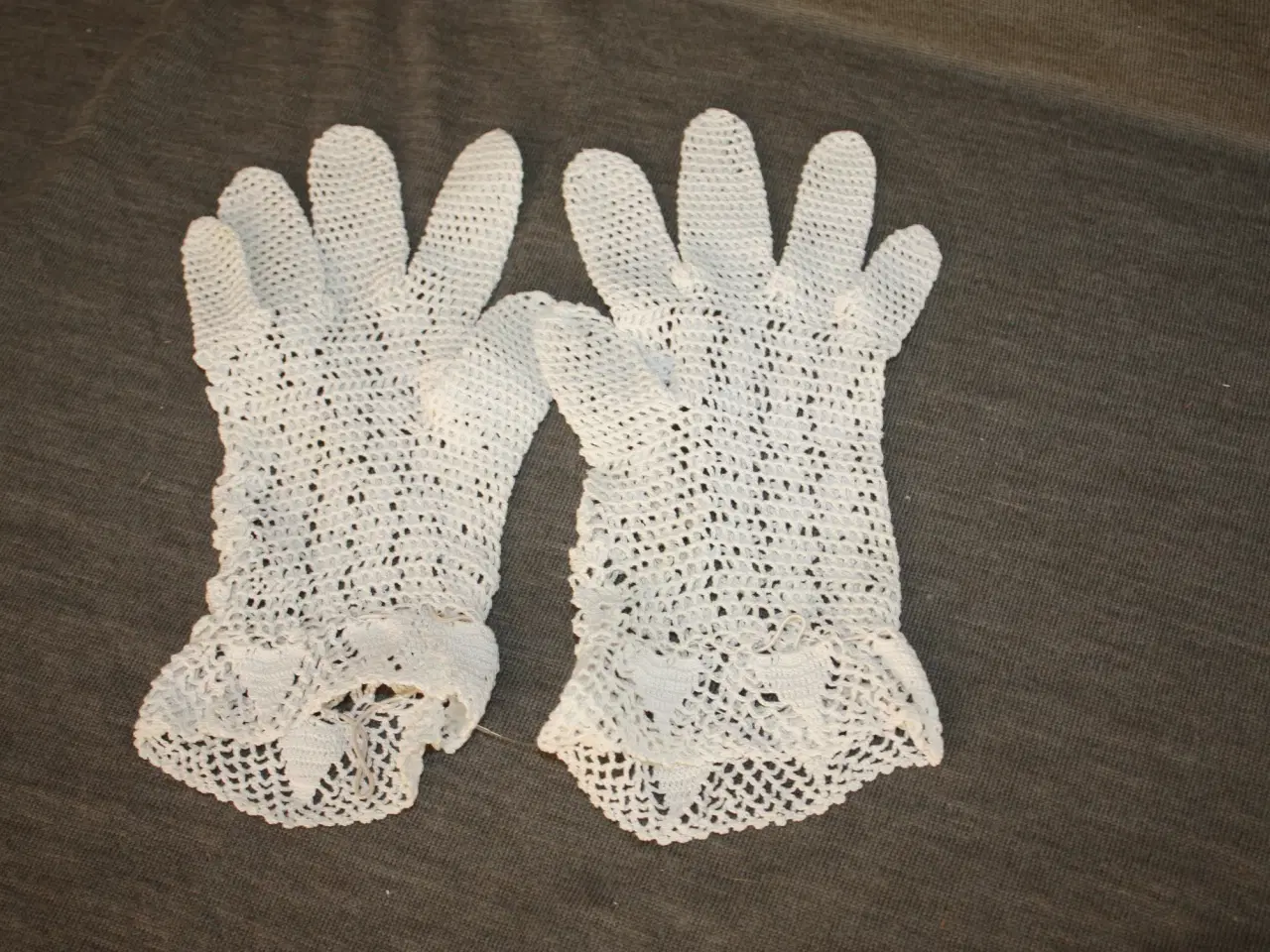 Billede 2 - Hæklede handsker vintage små