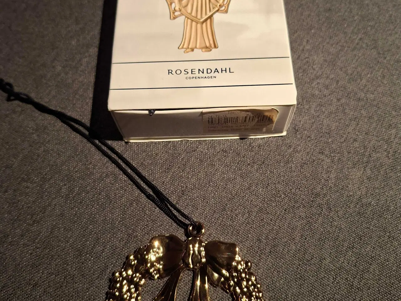 Billede 1 - 2 Rosendahl ophæng i Karen Blixen i guld look