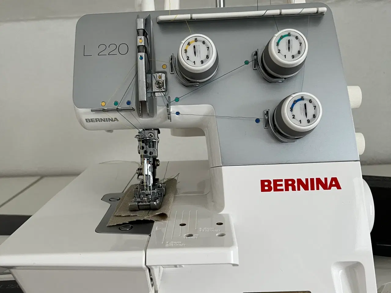 Billede 1 - Bernina L220 coverstitch