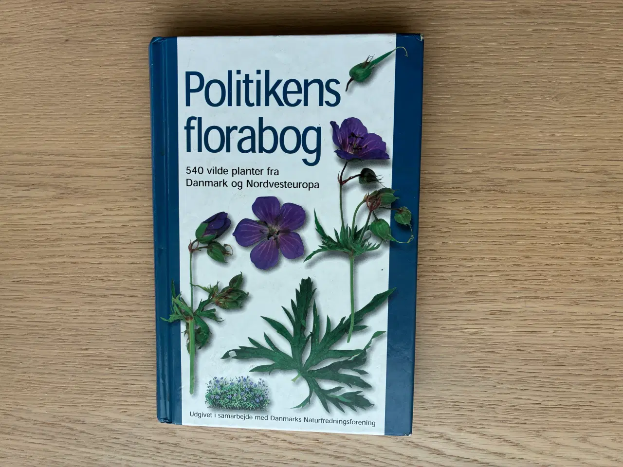 Billede 1 - Politikkens florabog -  540 vilde planter