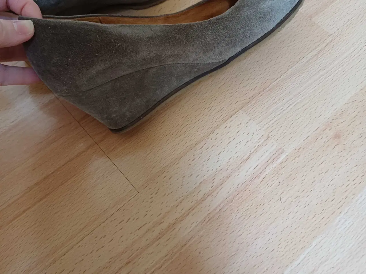 Billede 3 - Gabor med kilhæl str 6