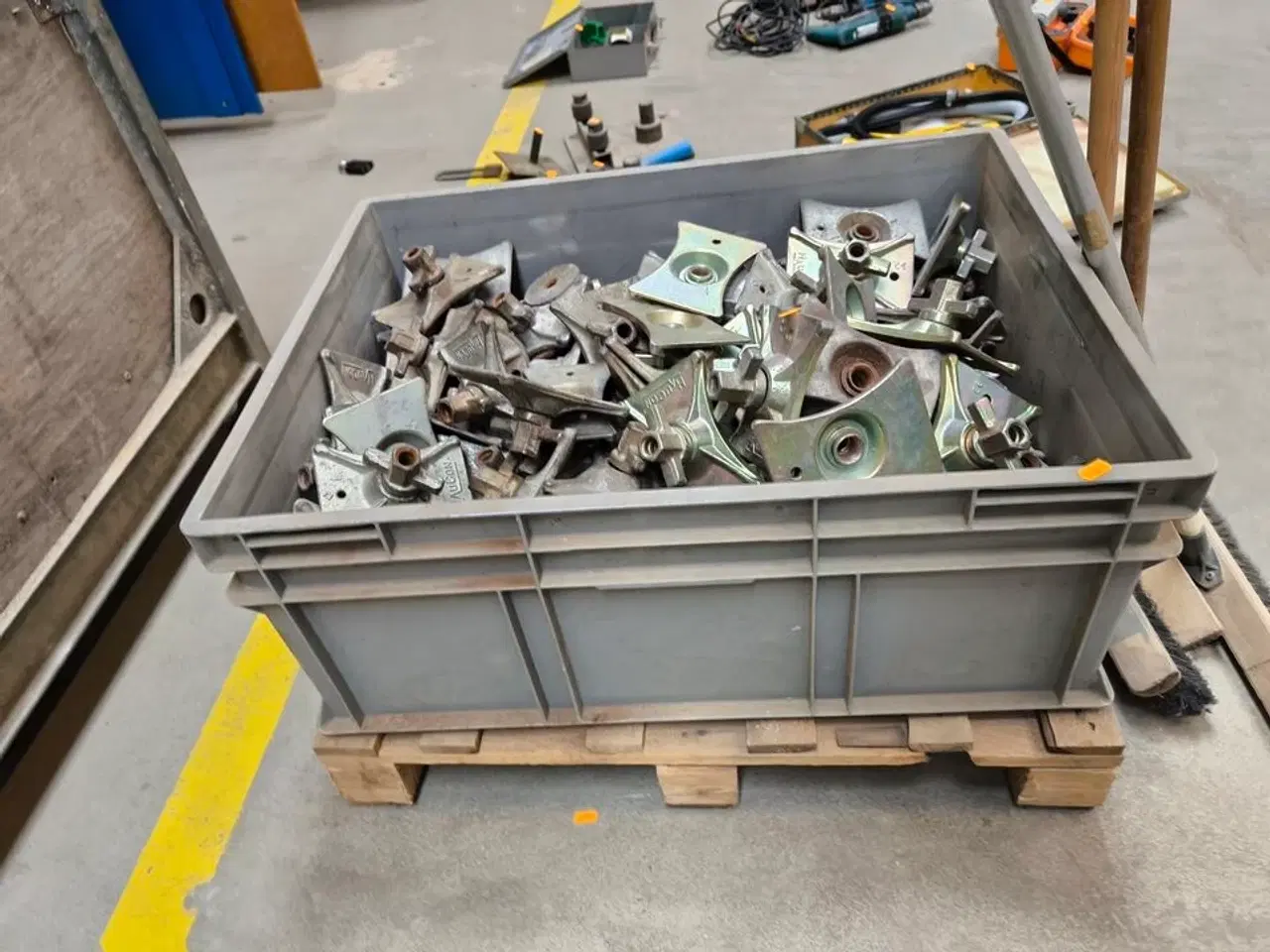 Billede 1 - 1 ks. HAUCON combiplader & fløjmøtrikker