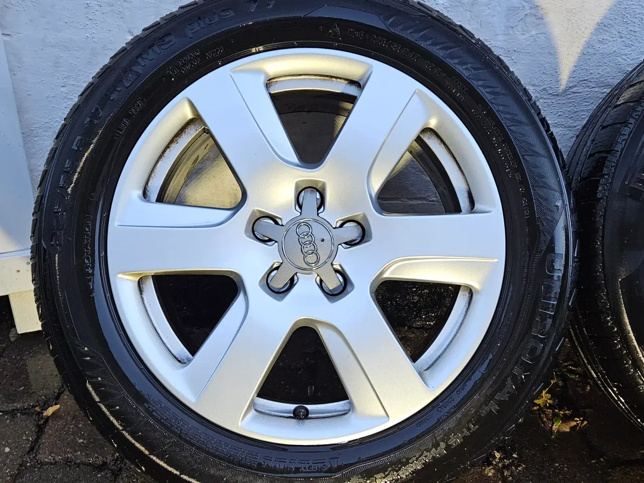 Billede 1 - Originale Audi 17" alufælge med 225/55-R17 vinterd