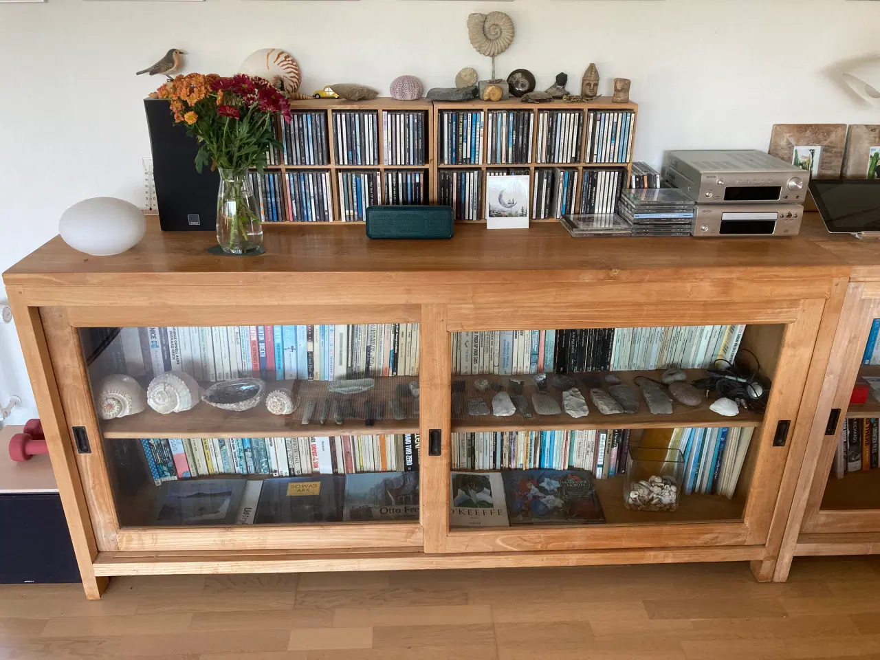 Billede 3 - Skænk/ vitrine 