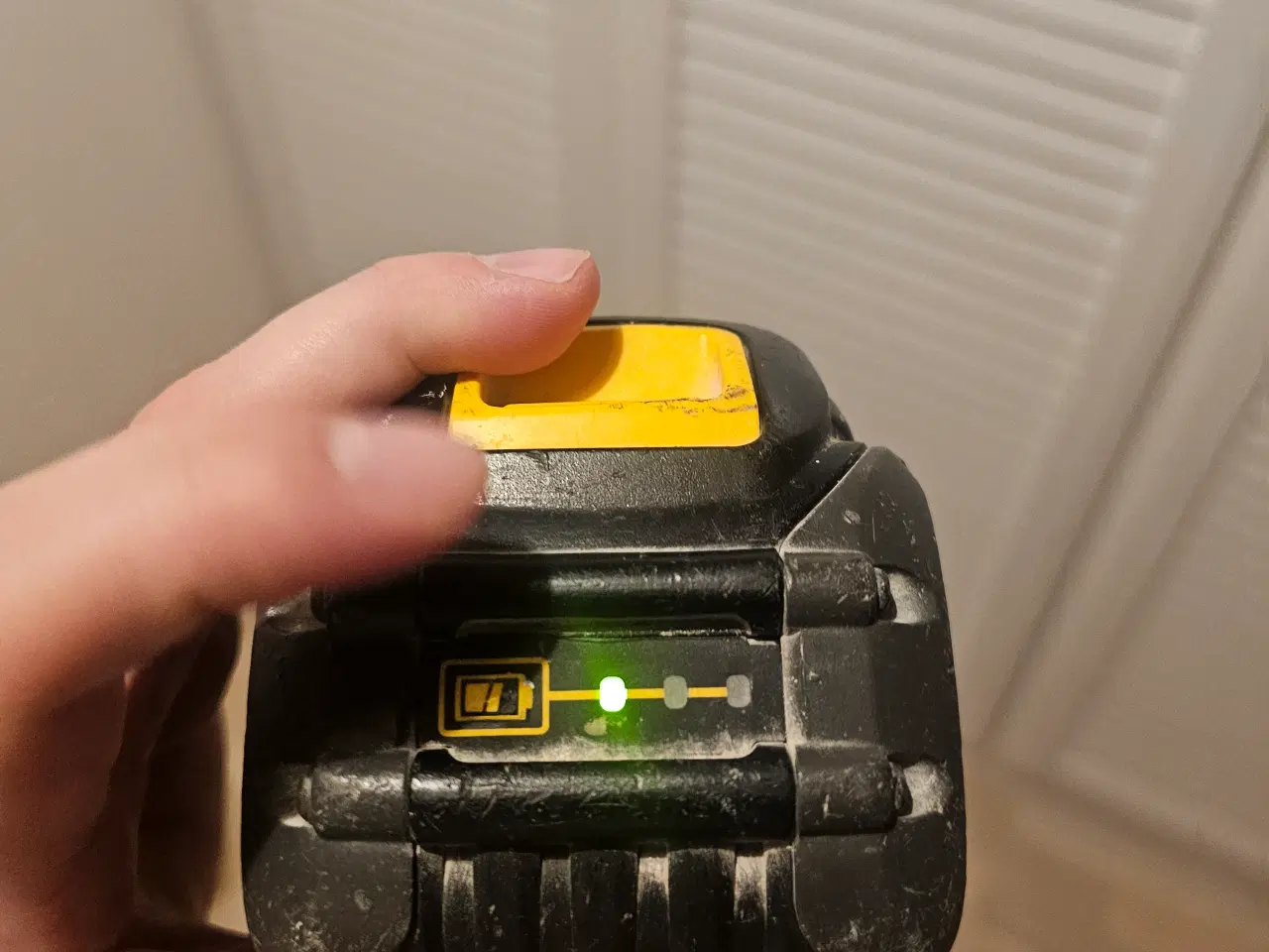 Billede 2 - Dewalt 54v flexvolt xr defekte