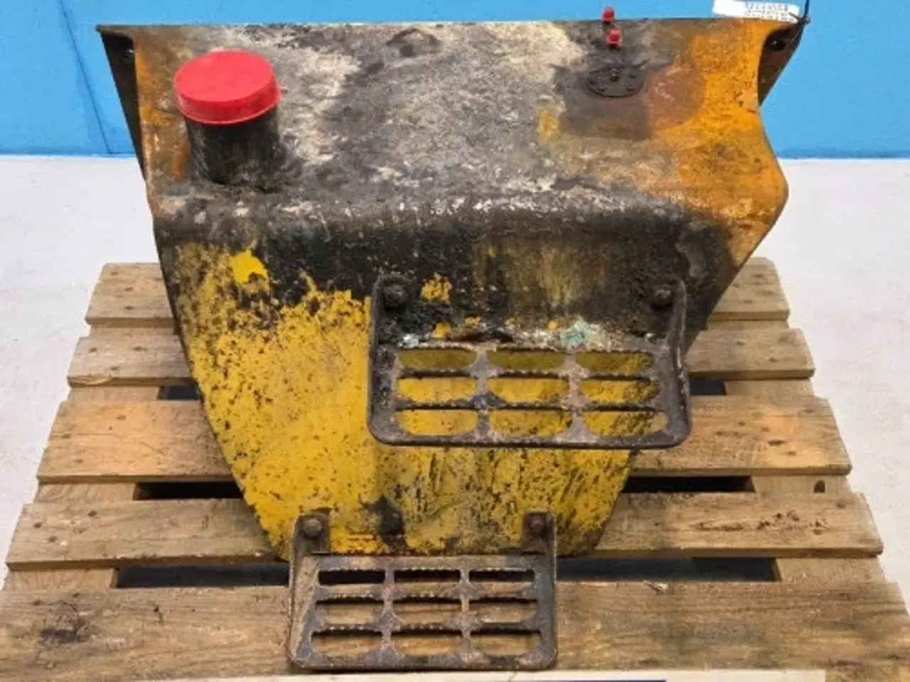 Billede 2 - New Holland LB115B Dieseltank 84262236