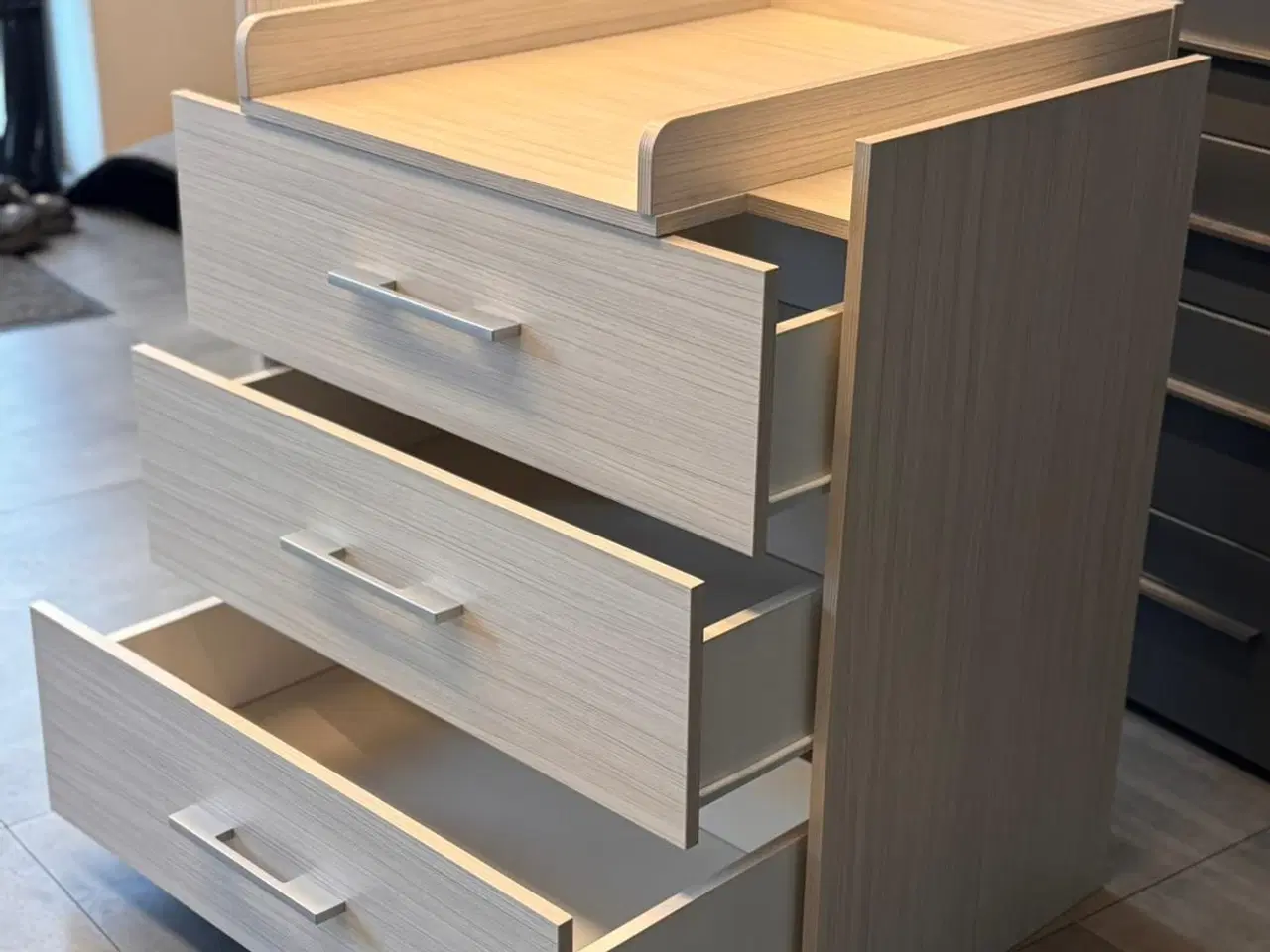 Billede 3 - Kommode med aftagelig top