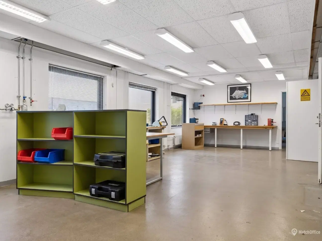 Billede 5 - 586m² kontor og lavloftet lager på Avedøre