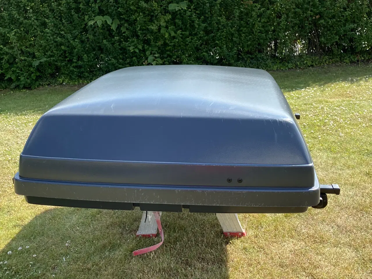 Billede 2 - Stor tagboks med tagbøjler 