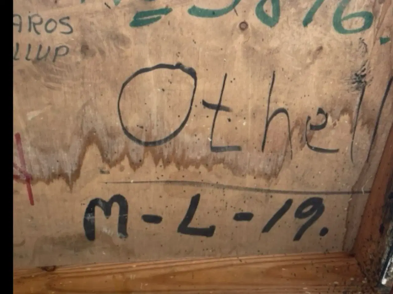 Billede 12 - “Marmorlook” træbænk-rekvisit fra kgl teater 