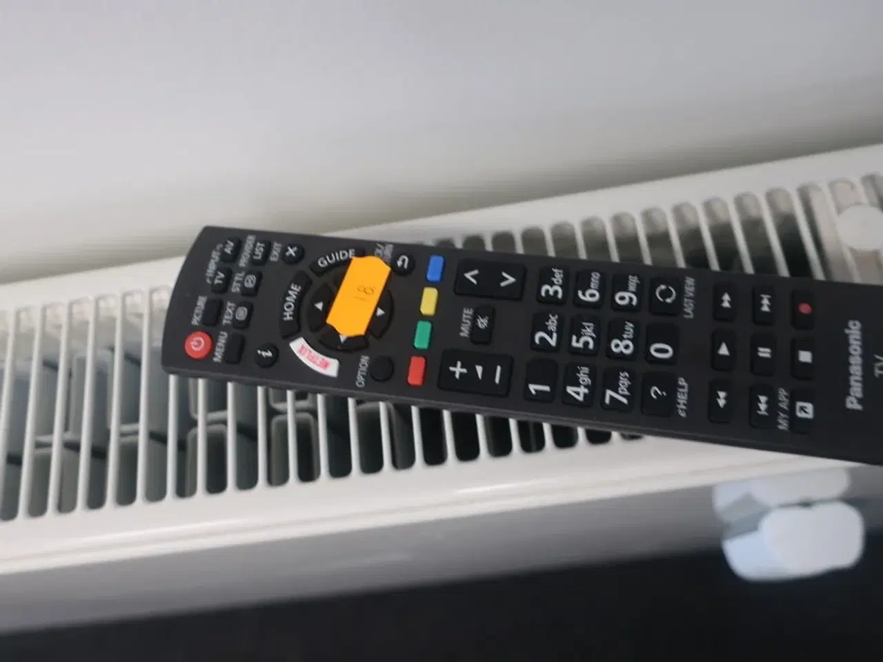 Billede 3 - Fjernsyn PANASONIC med fjernbetjening
