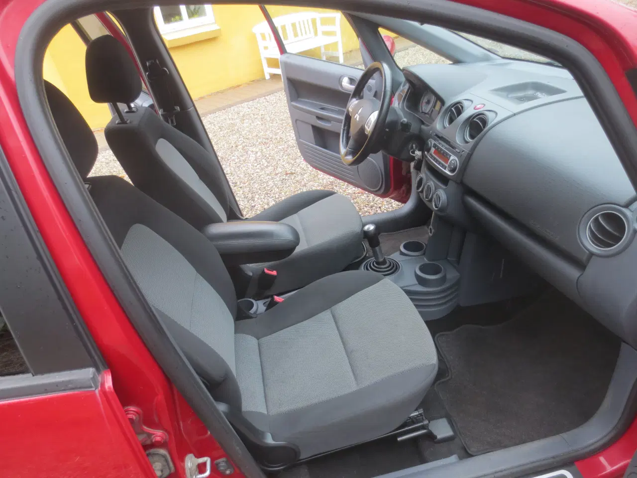 Billede 17 - Mit Colt 1.3 i Ny model Uden syn.