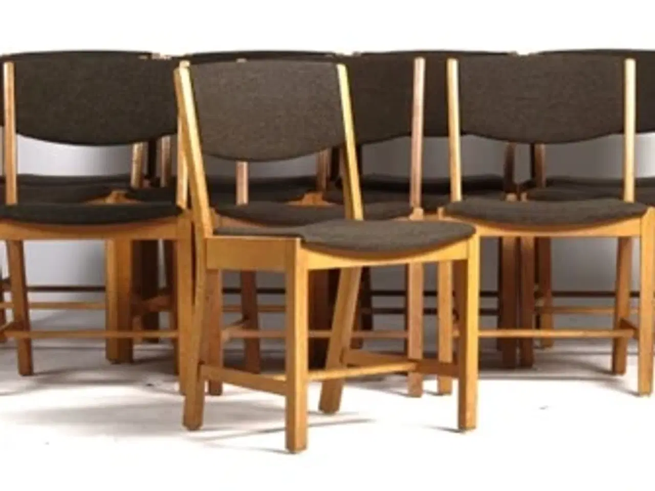 Billede 1 - Pæne spisebords stole