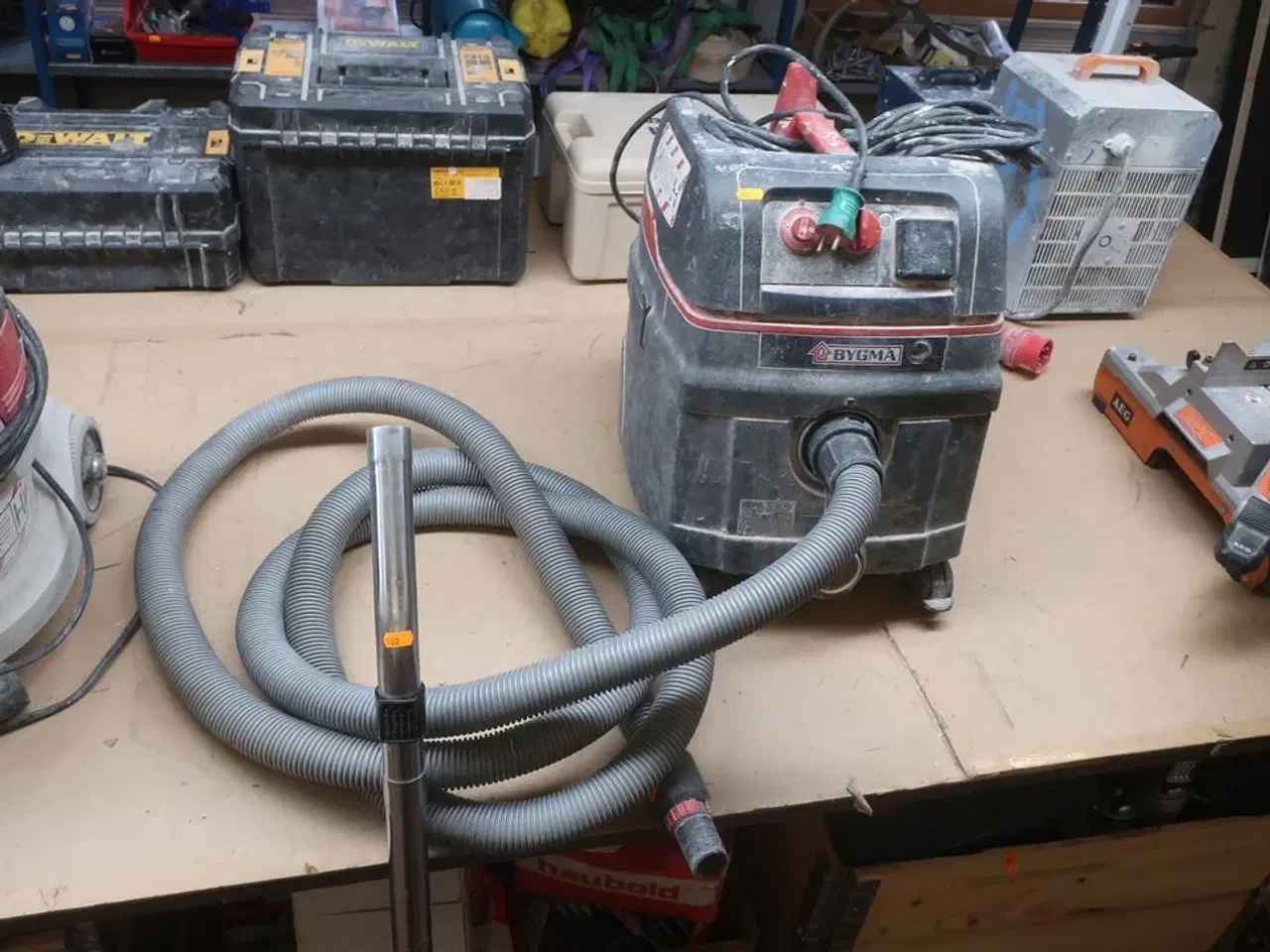 Billede 1 - Støvsuger BYGMA ISC H-1625 DK