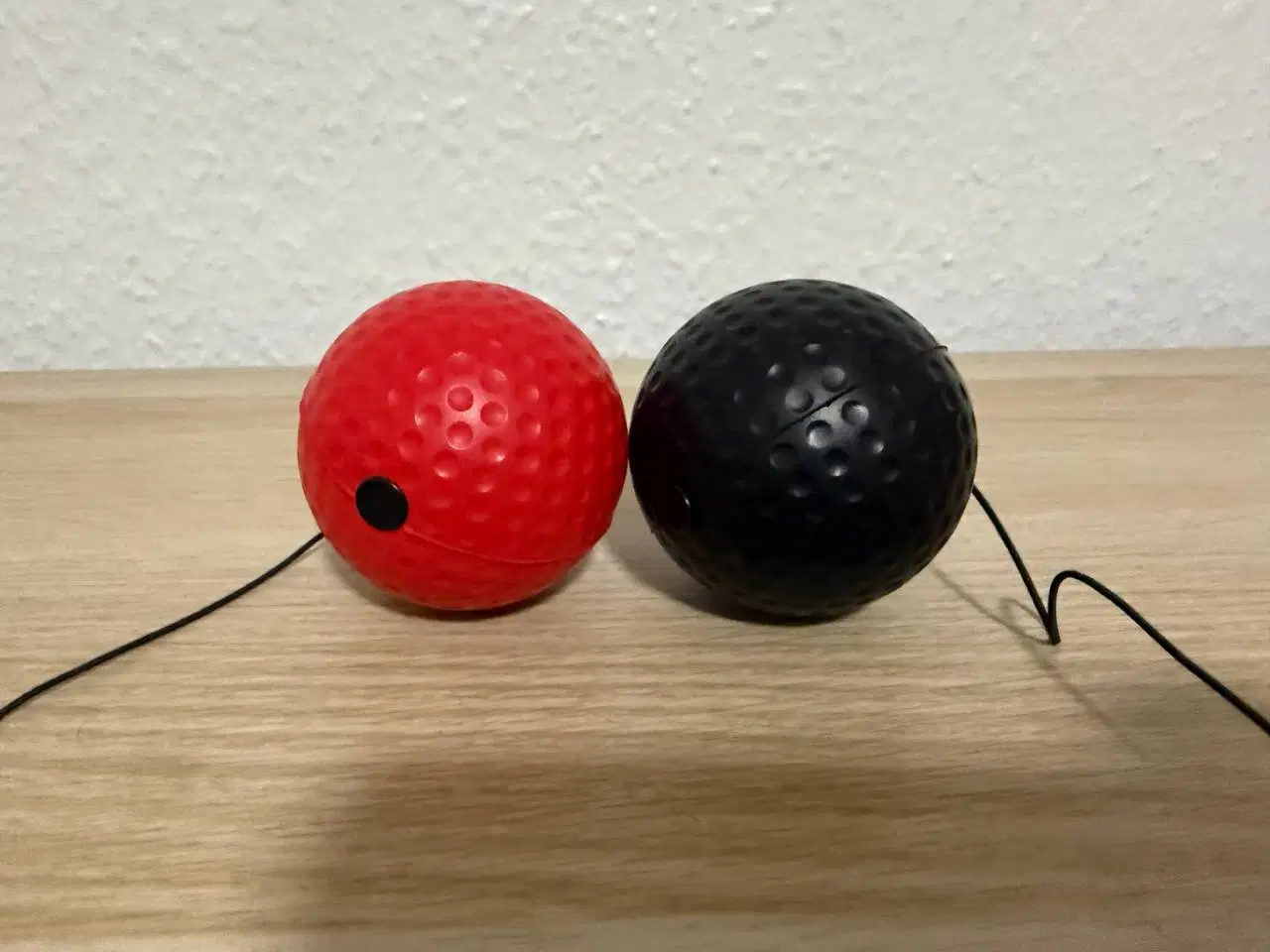 Billede 2 - Reaction ball / træningsbold med elastik og 2 bold