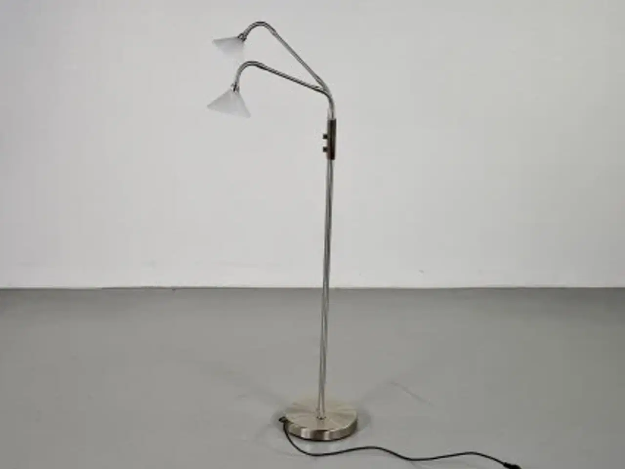 Billede 3 - Standerlampe med lysdæmper
