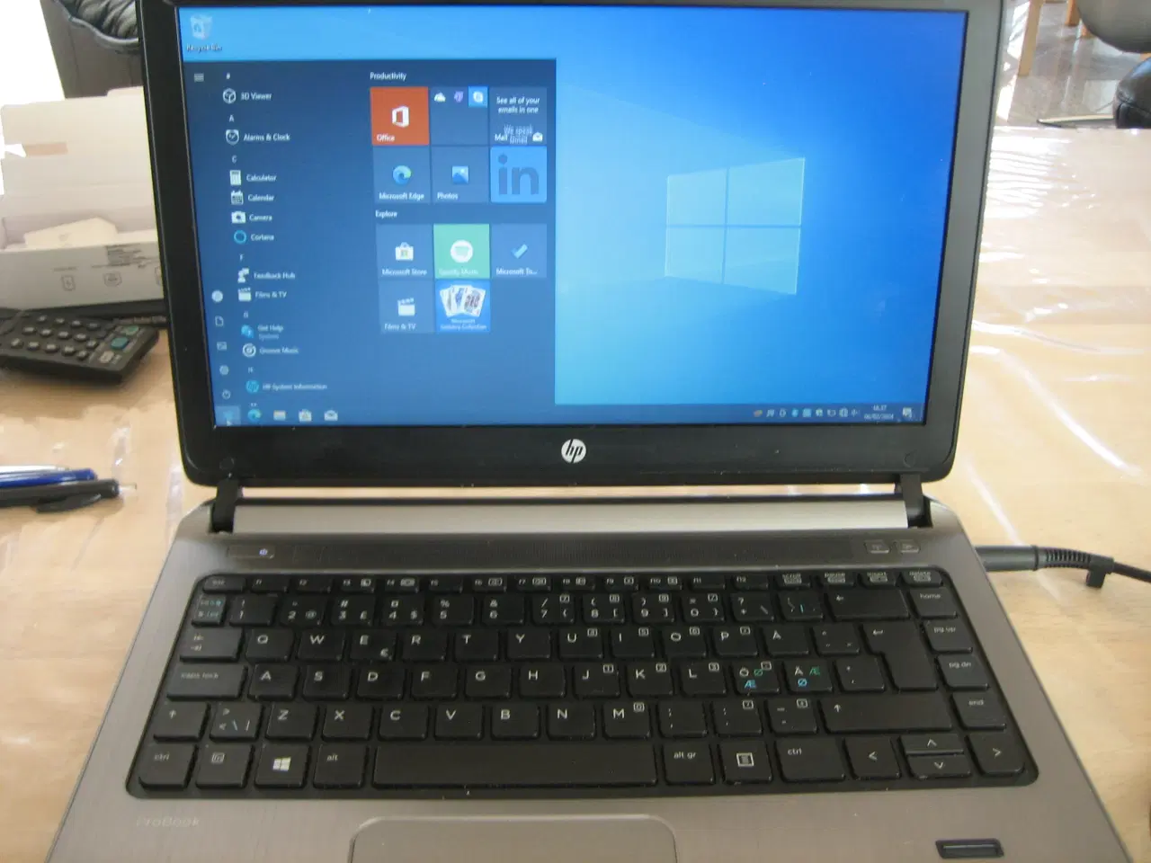 Billede 2 - Super Fin Bærbar Computer med Windows installeret.