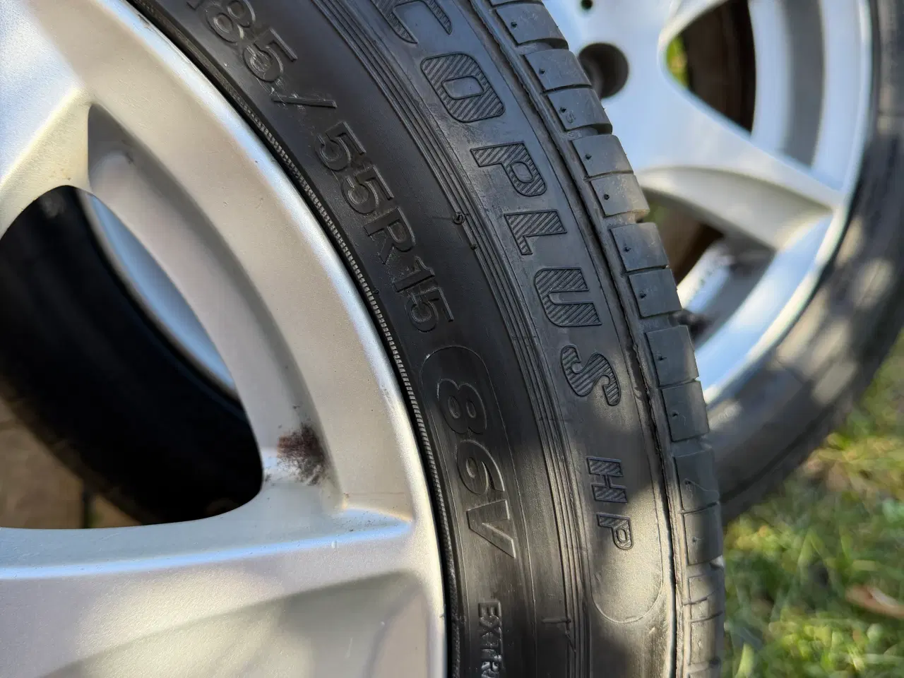 Billede 5 - Sommerdæk med fælge 
