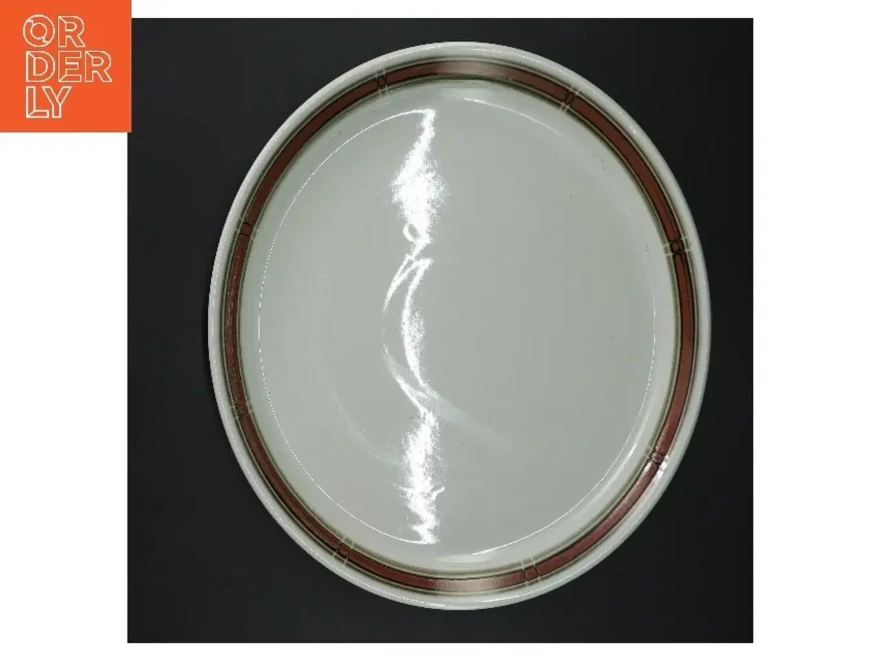 Billede 2 - Porcelænsfad med brun kant fra Desiree (str. Ø 27 cm)