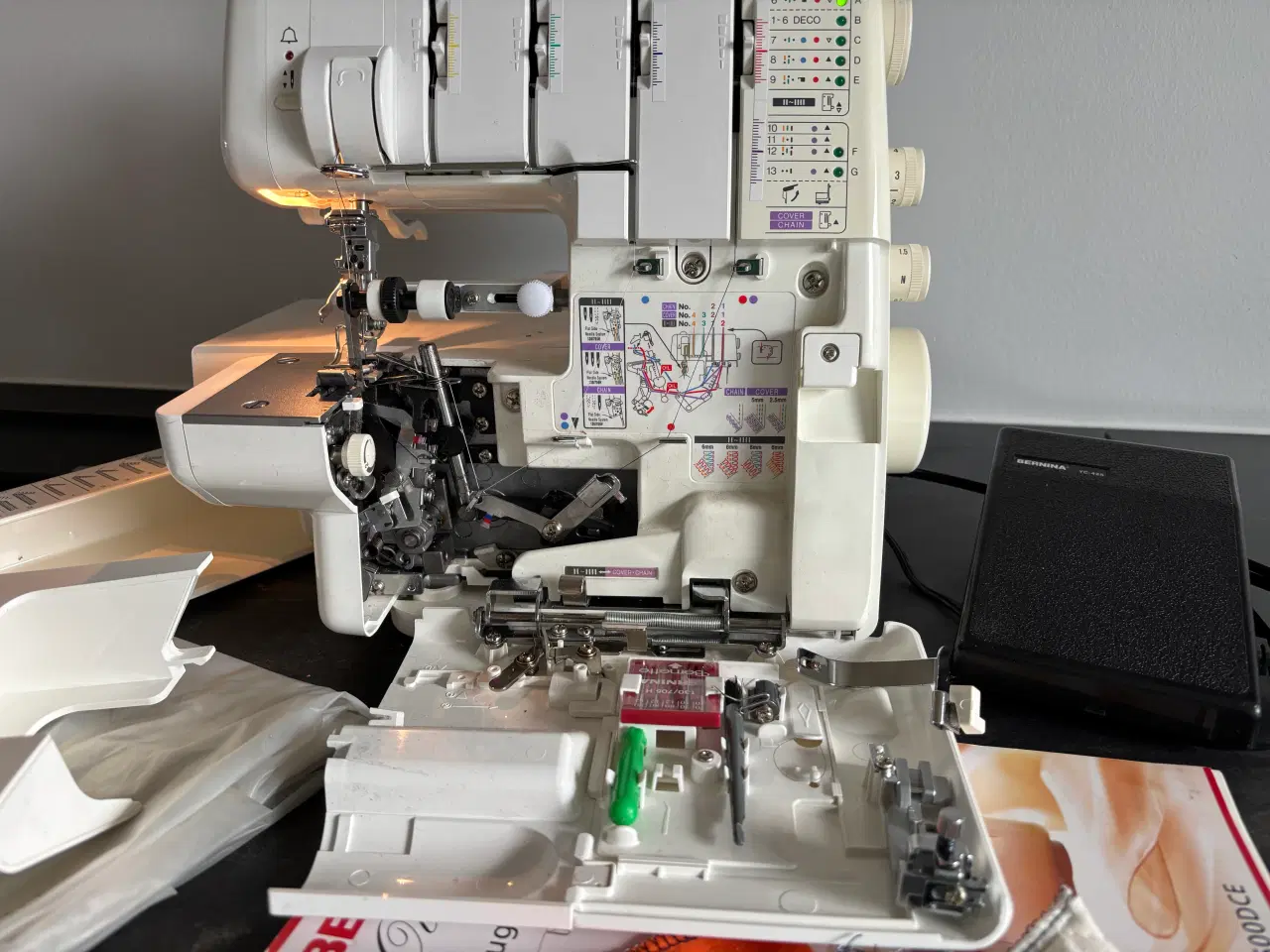 Billede 2 -  Bernina. 2500 DEC overlocker 