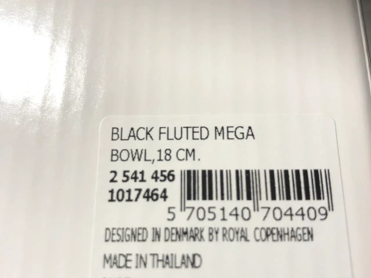 Billede 3 - Black mega fluted 18 cm Bowl royal Copenhagen 